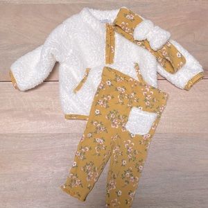 NWOT Nicole Miller Baby Girl Floral Set
